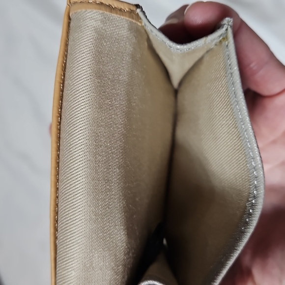 HALOGEN GREY TRI-FOLD CARD WALLET - Picture 4 of 7